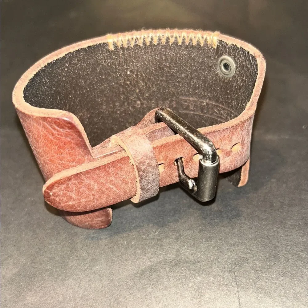 Fossil 54 Cuff Bracelet Mens Jewelry Unisex Brown Leather Rugged Distressed